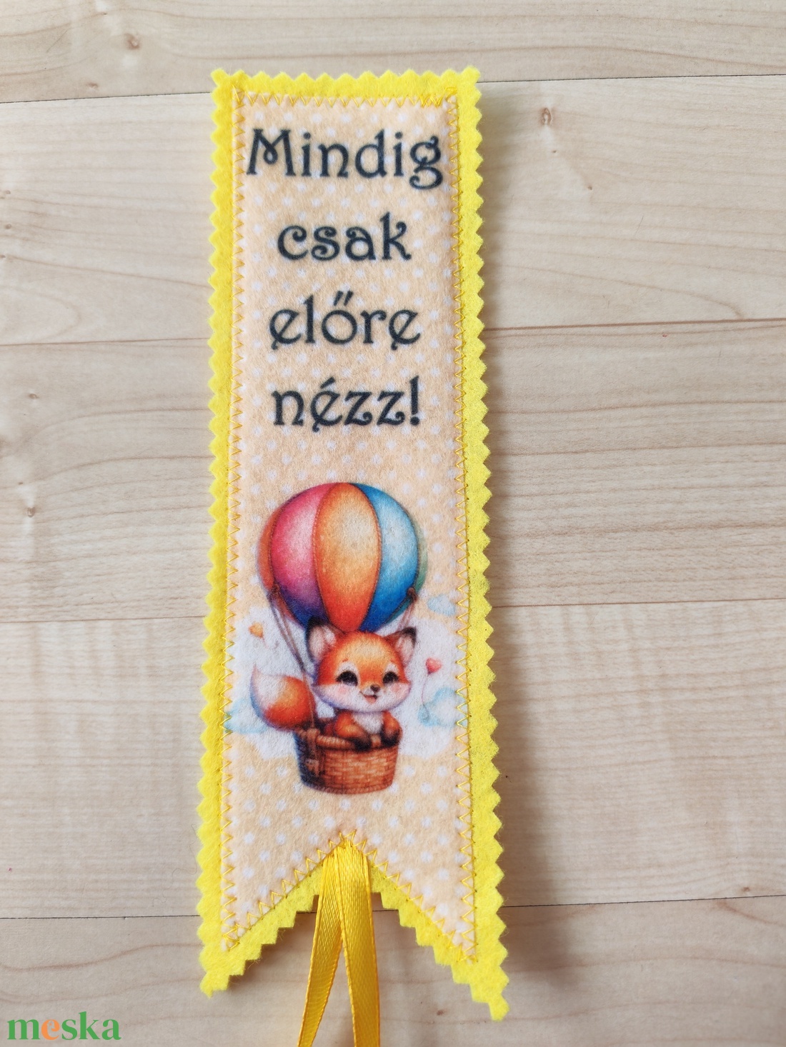 Filc könyvjelző - könyv & zene - könyvjelző - Meska.hu