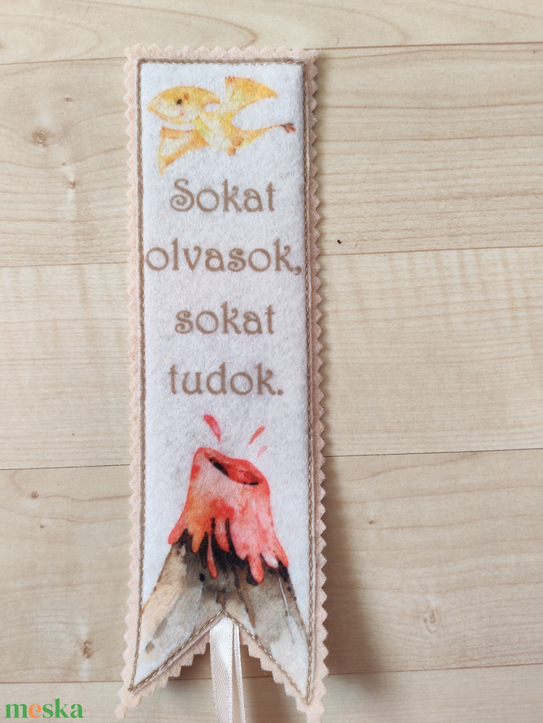 Filc könyvjelző - könyv & zene - könyvjelző - Meska.hu