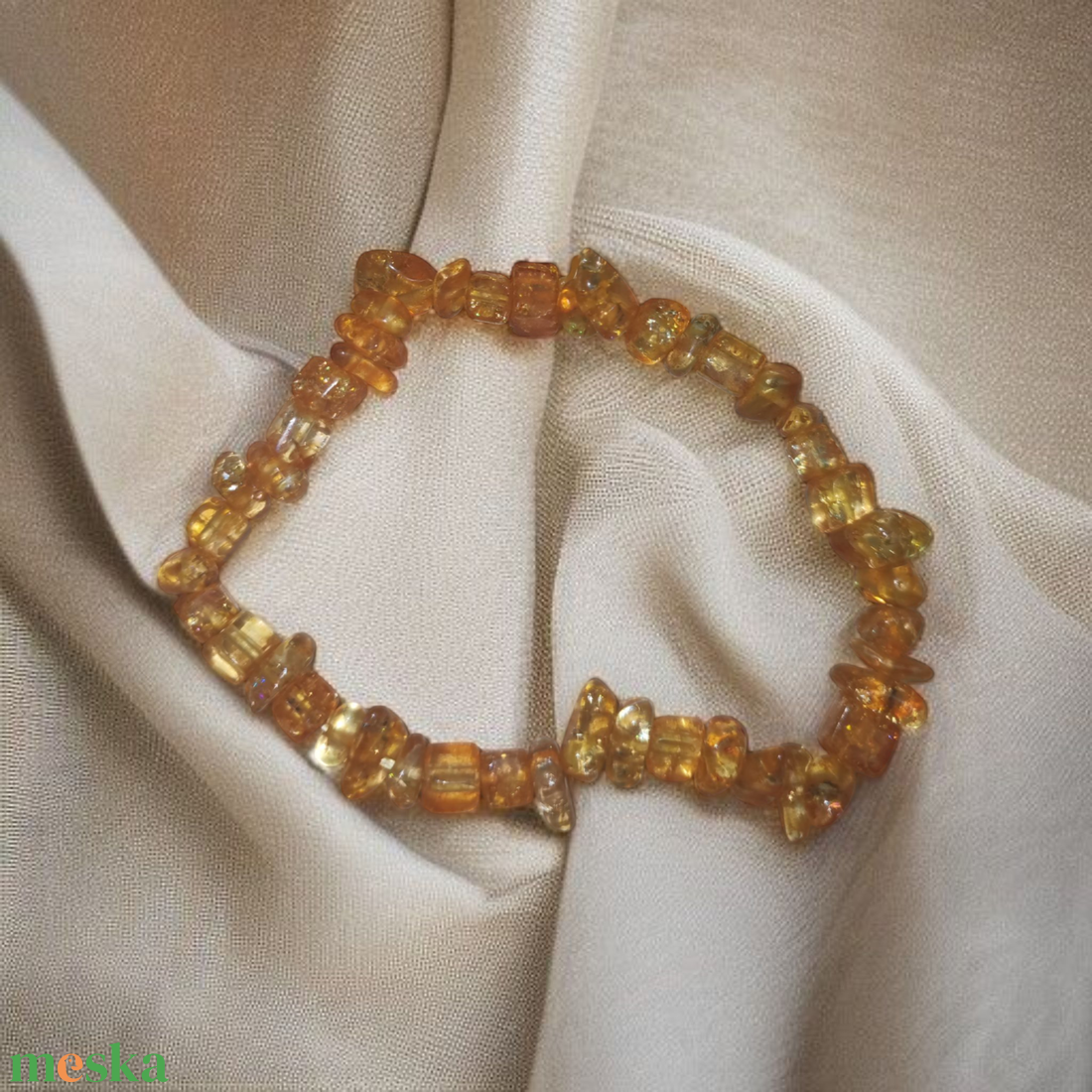 Színezett hegyikristály szemcsés ásványkarkötő - ékszer - karkötő - ásványkarkötő - Meska.hu