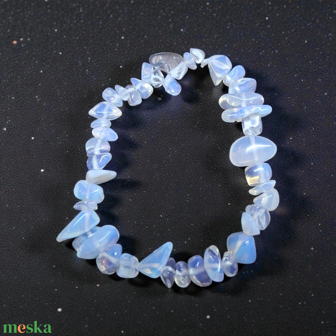 Opálüveg gyöngy karkötő - ékszer - karkötő - ásványkarkötő - Meska.hu