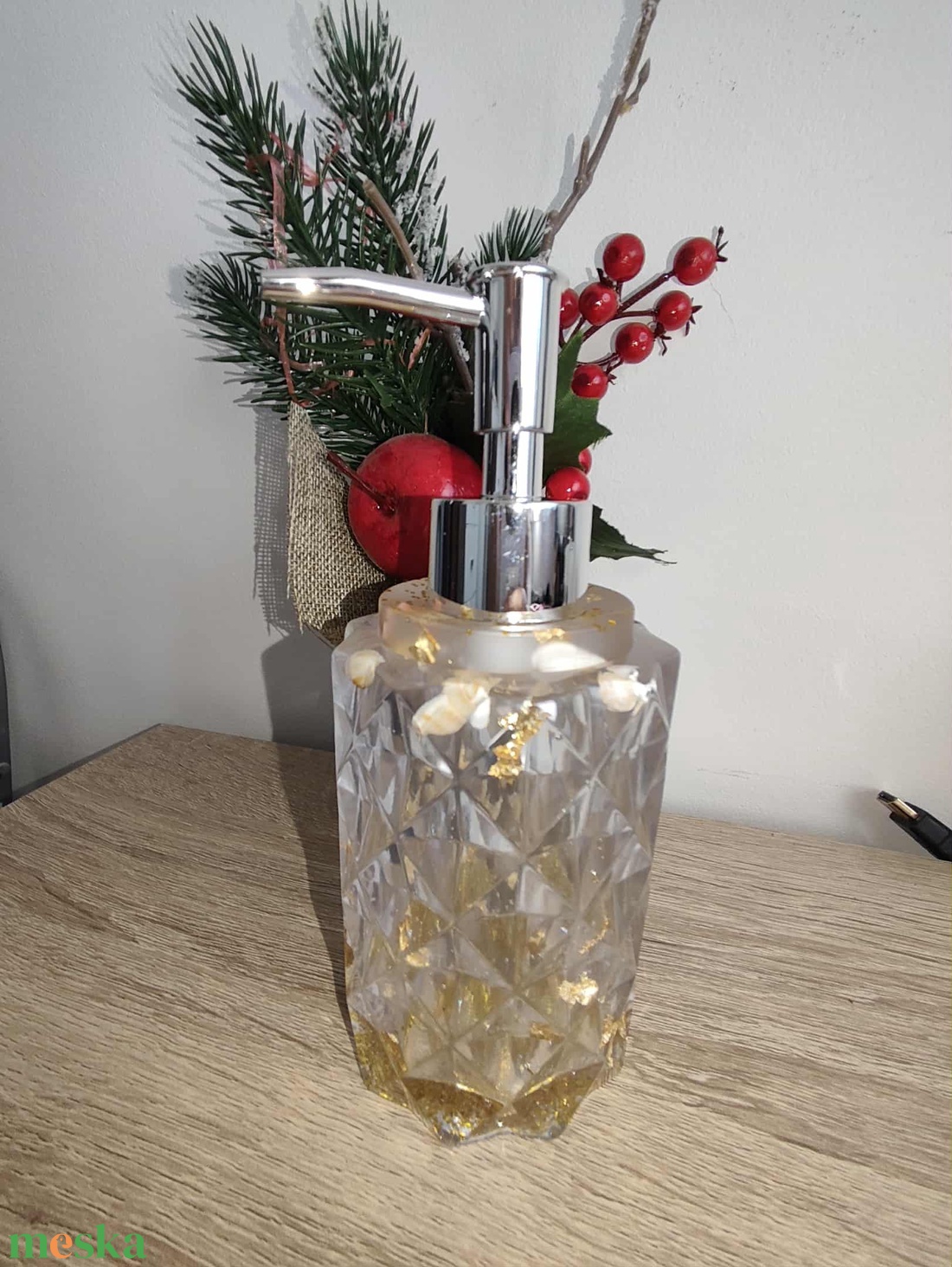 Csodaszép folyékony szappan tartó - AJÁNDÉK RENDELÉSED MELLÉ! - otthon & életmód - fürdőszoba - szappantartó - Meska.hu