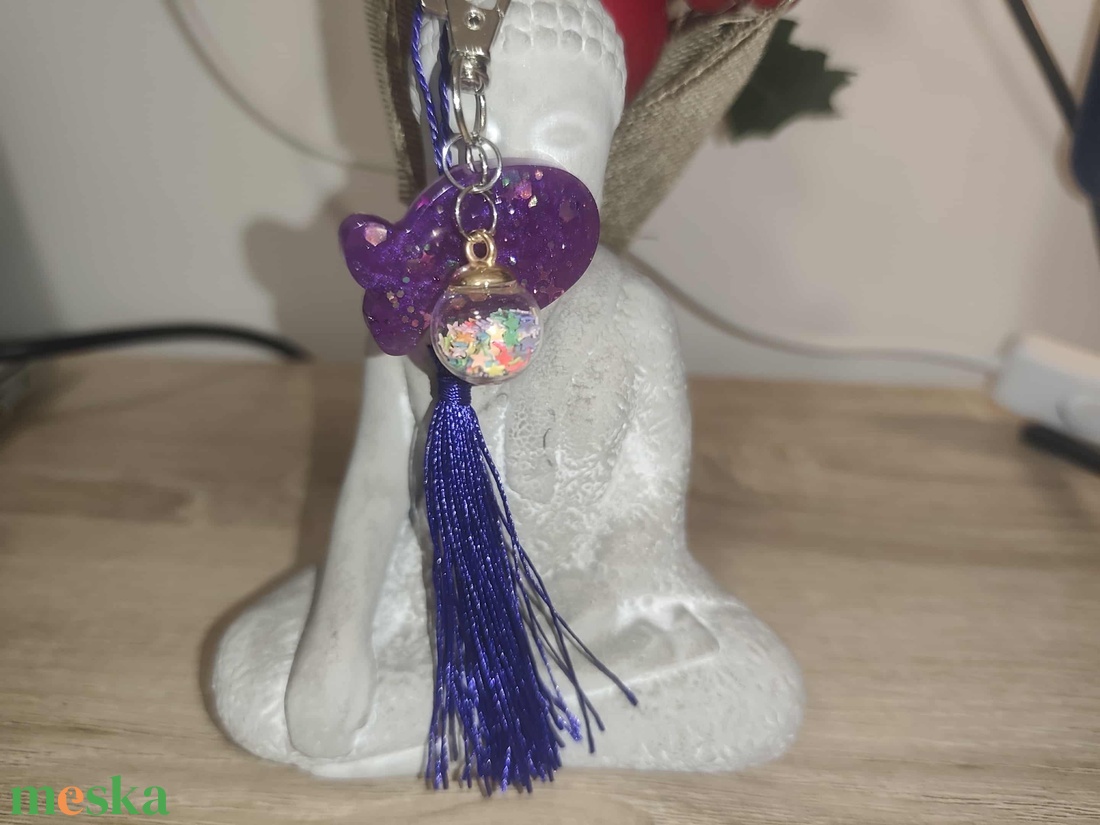  Lila Halacska kulcstartó - táska & tok - kulcstartó & táskadísz - kulcstartó - Meska.hu