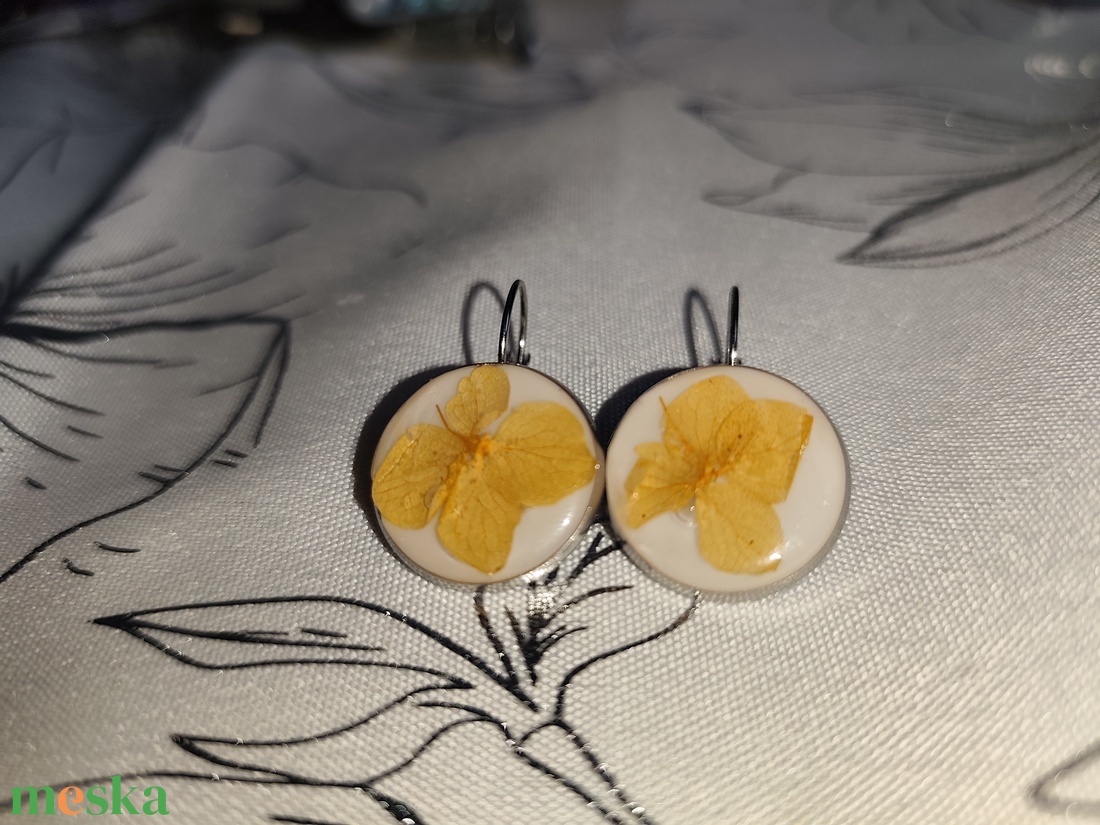 Szárított virágos fülbevaló  - ékszer - fülbevaló - lógó fülbevaló - Meska.hu