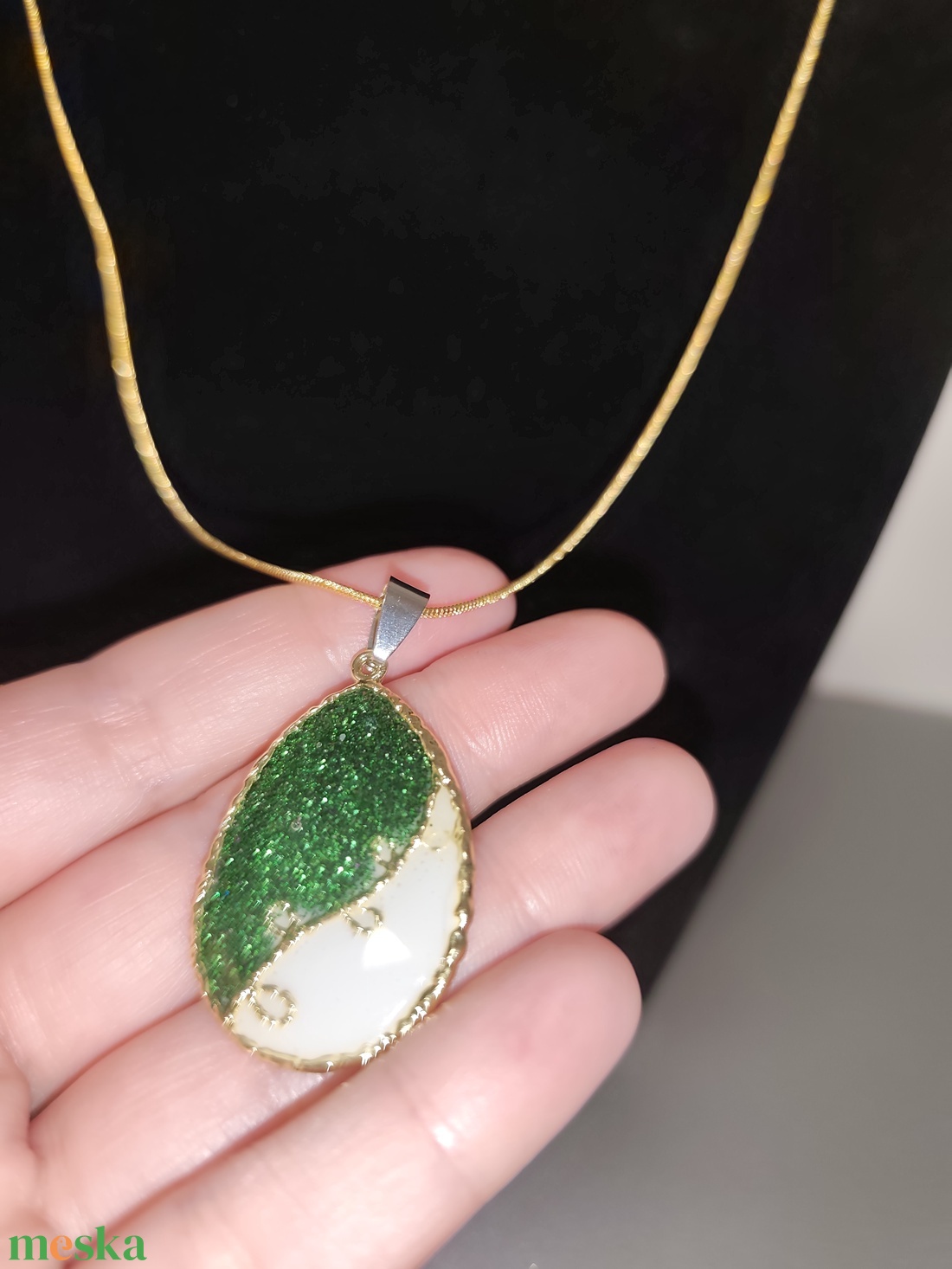 Tojás alakú nyaklánc  - ékszer - nyaklánc - medálos nyaklánc - Meska.hu