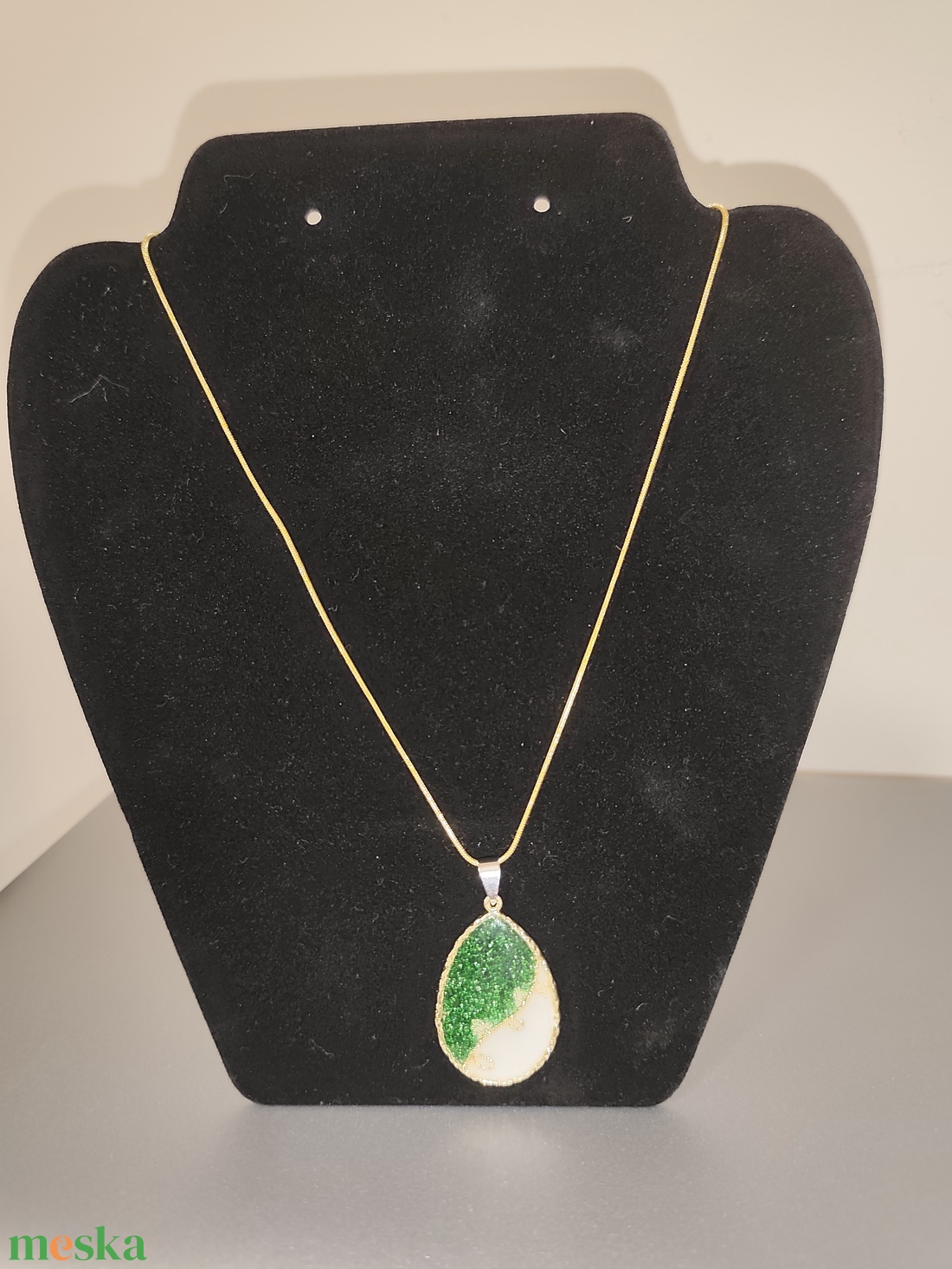 Tojás alakú nyaklánc  - ékszer - nyaklánc - medálos nyaklánc - Meska.hu