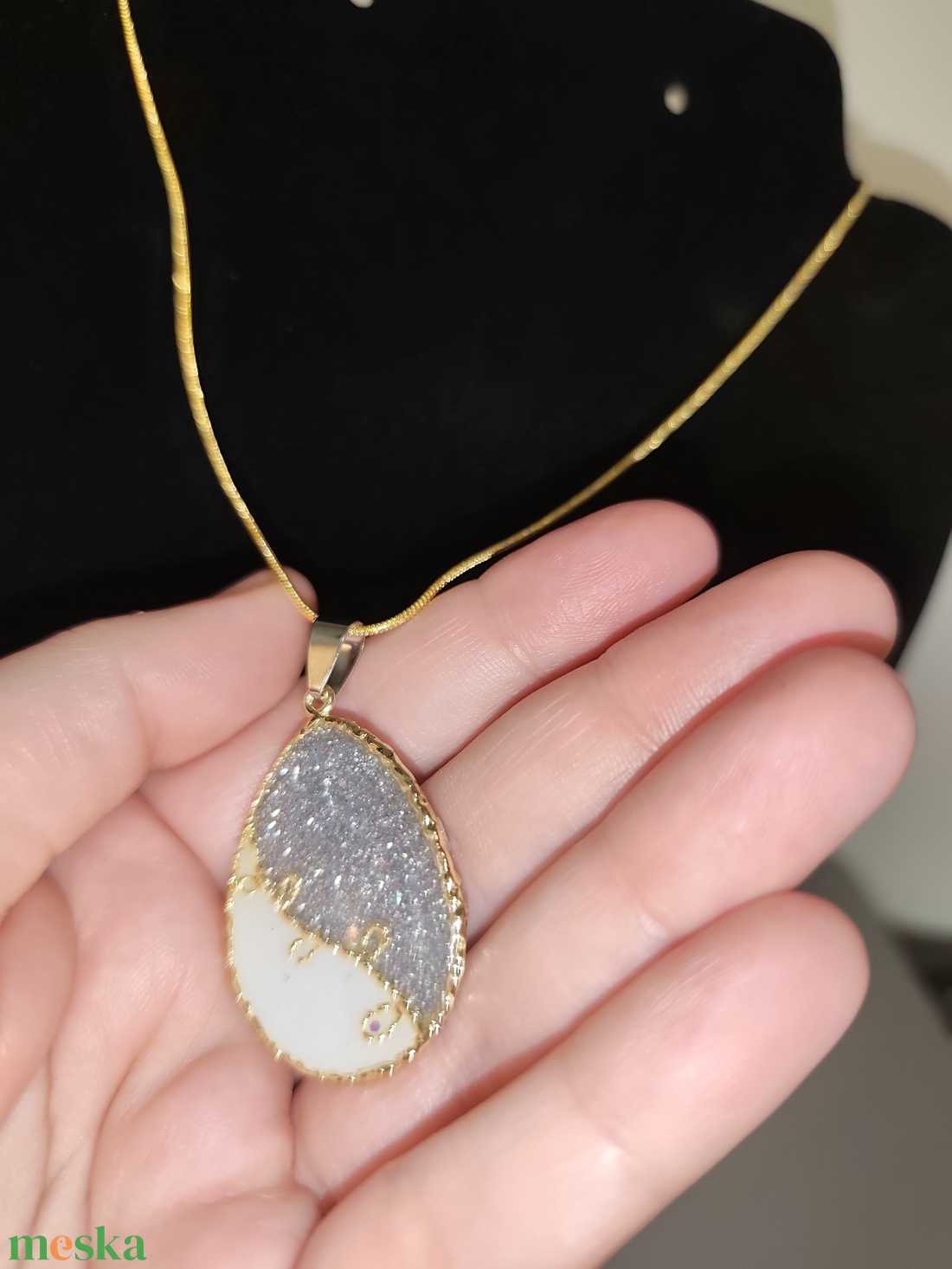 Tojás alakú nyaklánc  - ékszer - nyaklánc - medálos nyaklánc - Meska.hu