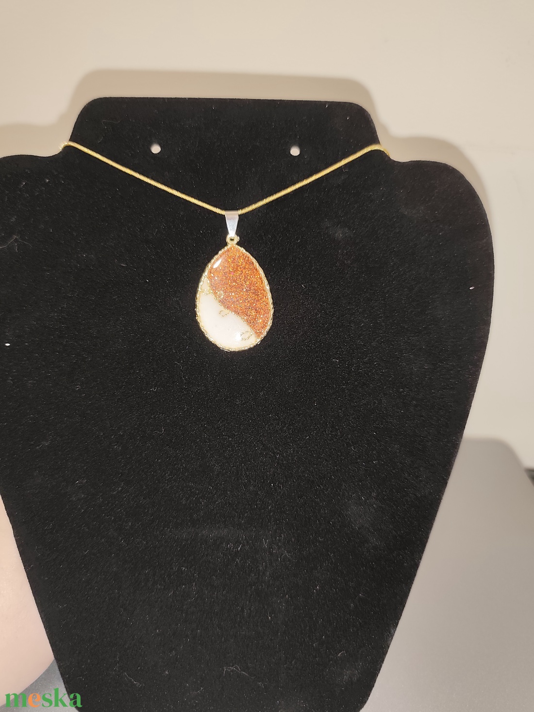 Tojás alakú nyaklánc  - ékszer - nyaklánc - medálos nyaklánc - Meska.hu