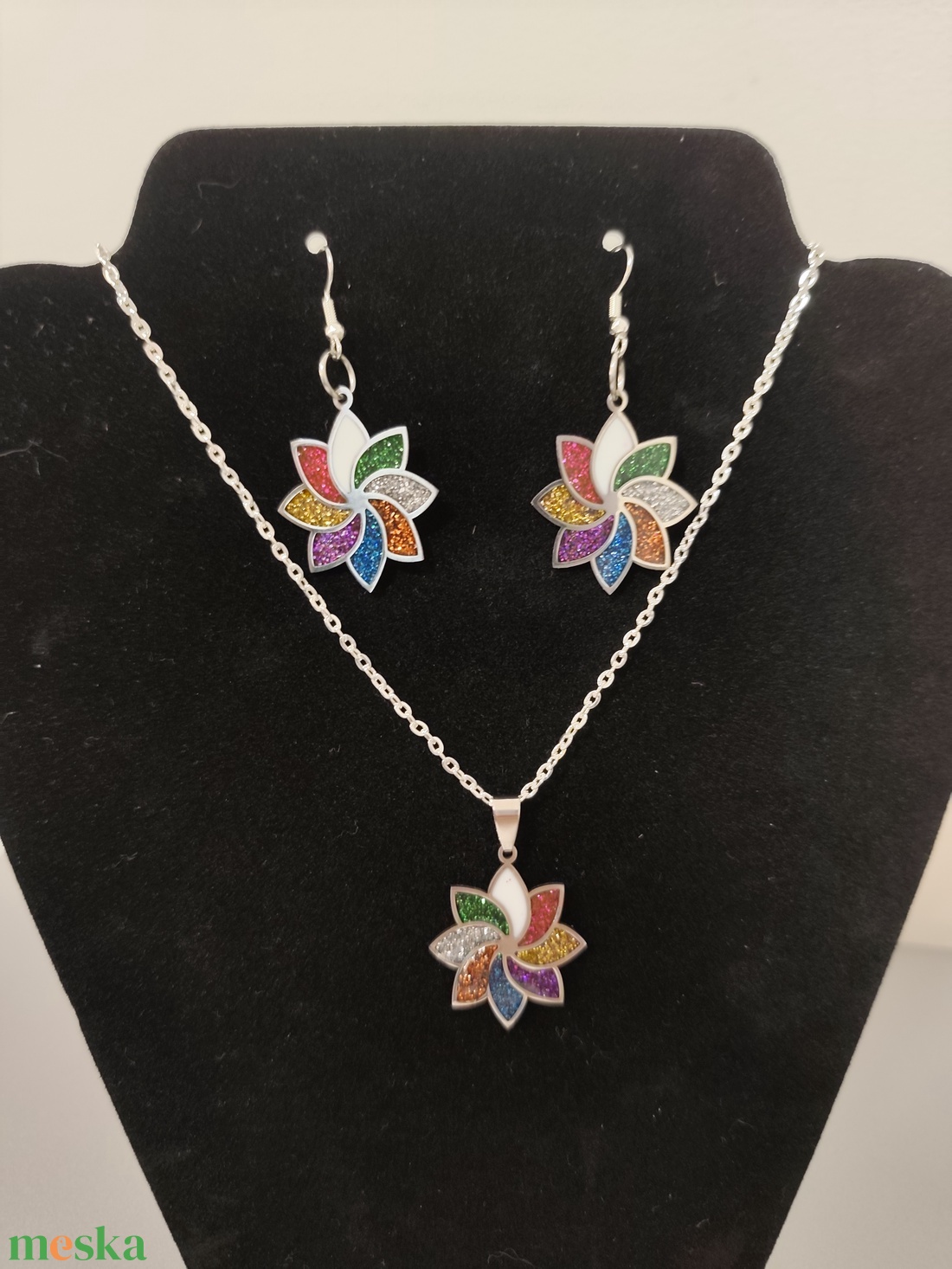 Színes virág ékszerszett - ékszer - nyaklánc - medálos nyaklánc - Meska.hu