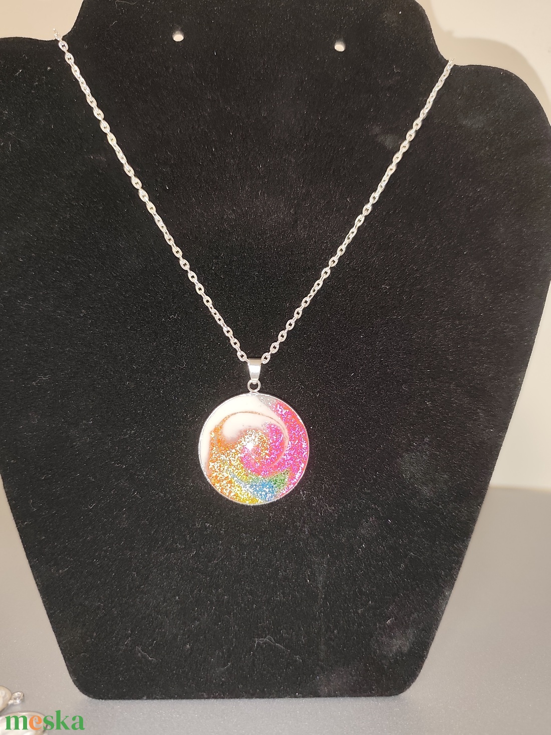 Szivárvány nyakláncok  - ékszer - nyaklánc - medálos nyaklánc - Meska.hu