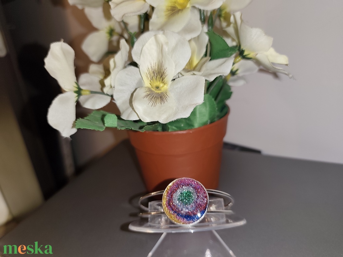 Szivárvány karperec  - ékszer - karkötő - karperec - Meska.hu