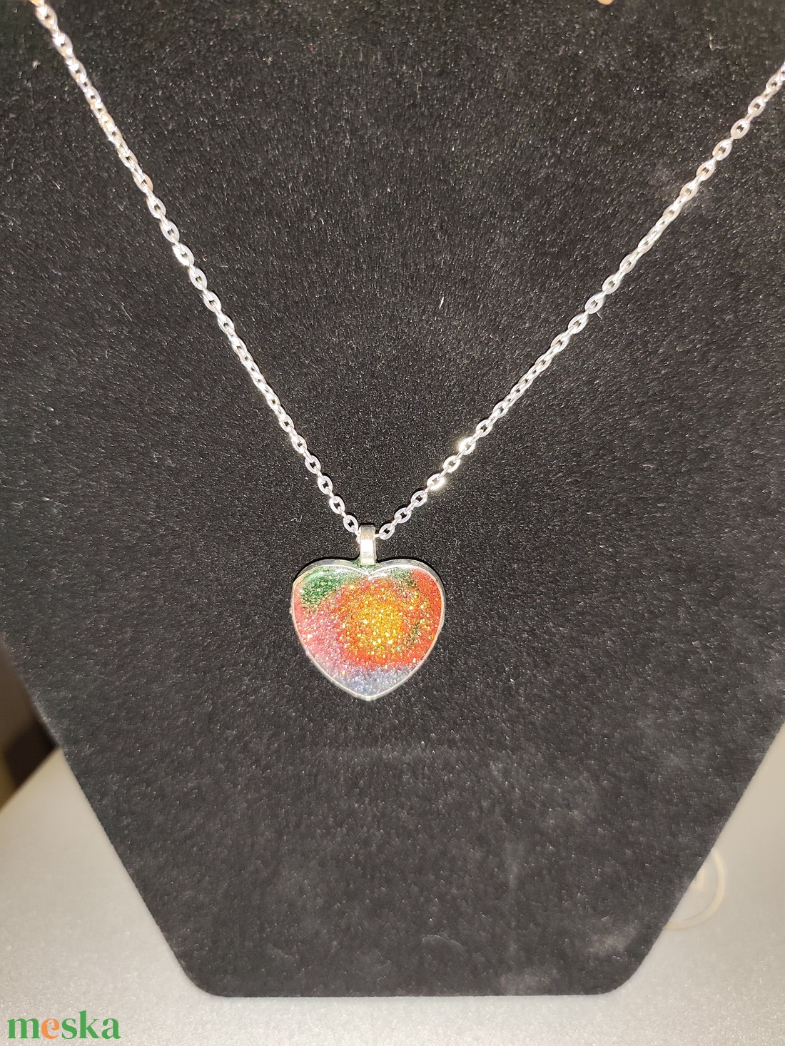 Szívecskés szivárvány nyaklánc  - ékszer - nyaklánc - medálos nyaklánc - Meska.hu
