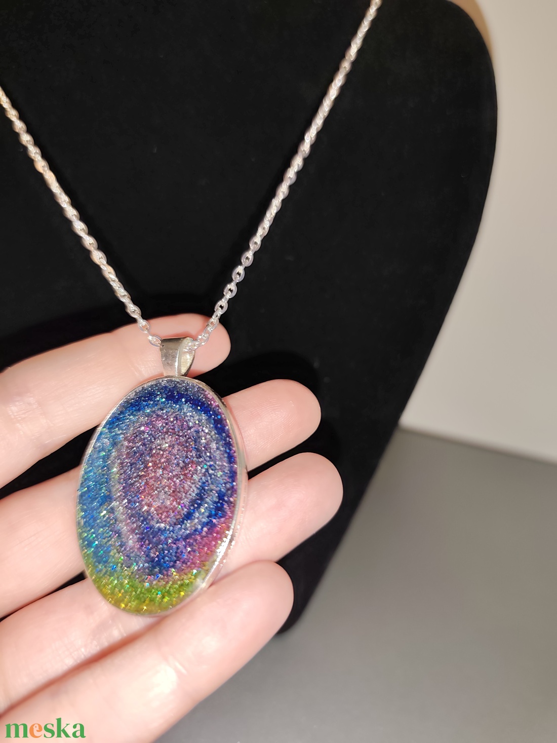 Szivárvány med�los nyaklánc  - ékszer - nyaklánc - medálos nyaklánc - Meska.hu