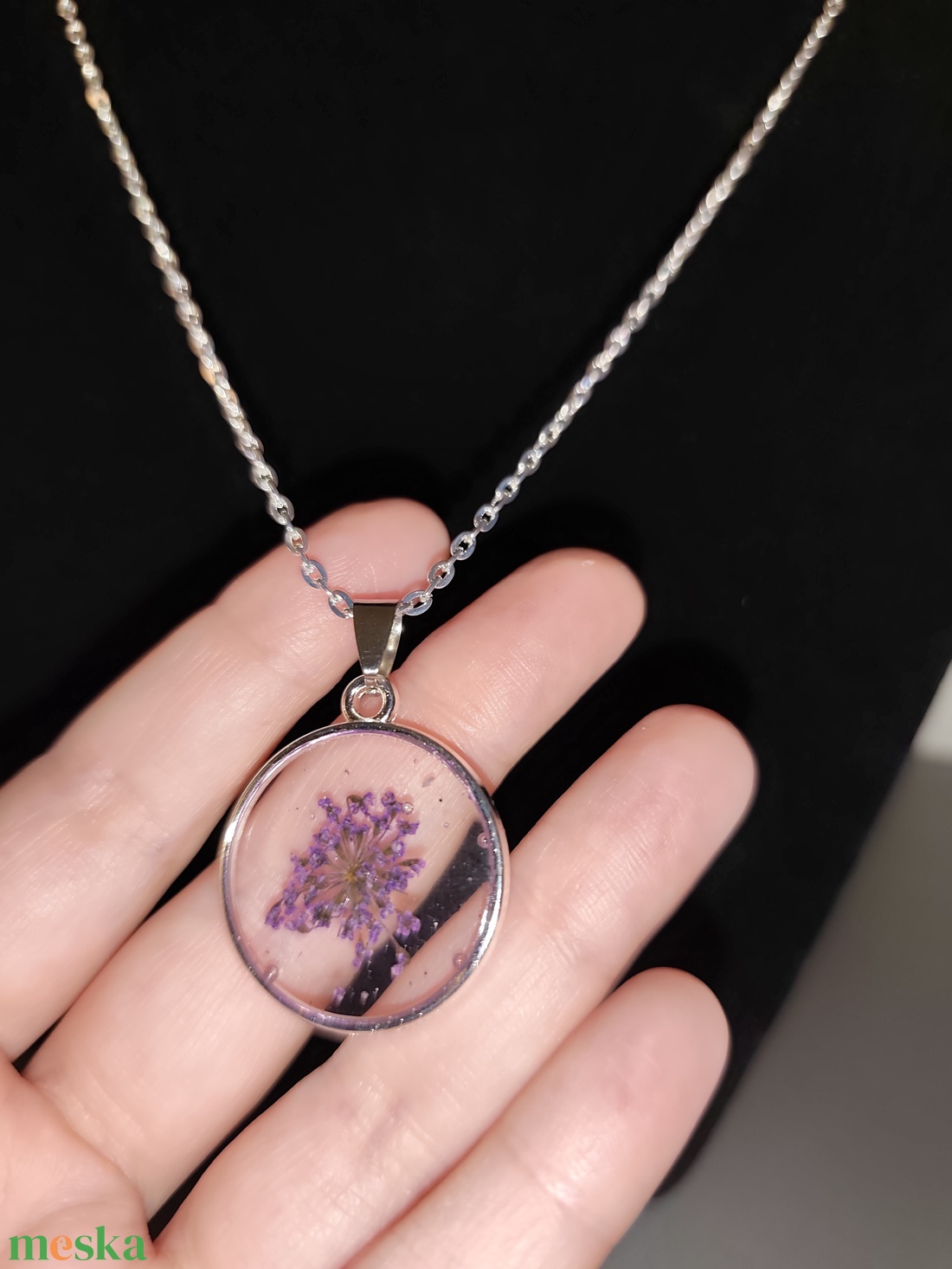 Lila szárított virágos nyakl�nc  - ékszer - nyaklánc - medálos nyaklánc - Meska.hu