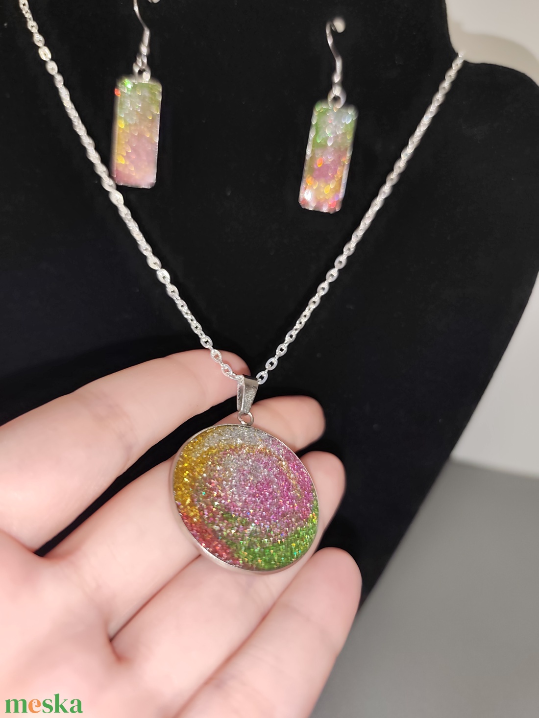 Szivárvány színű ékszerszett  - ékszer - ékszerszett - Meska.hu