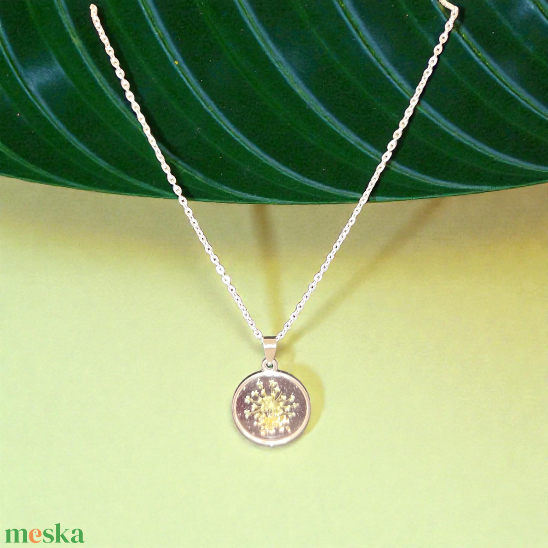 Sárga szárított virágos nyakl�nc  - ékszer - nyaklánc - medálos nyaklánc - Meska.hu