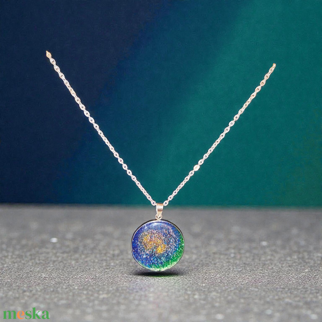 Végtelen űr nyaklánc  - ékszer - nyaklánc - medálos nyaklánc - Meska.hu