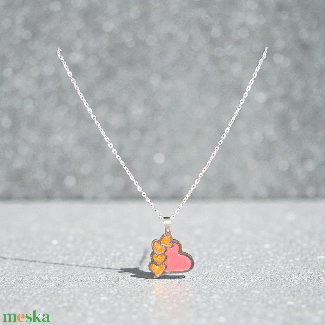 Szívecskés med�los nyakl�nc  - ékszer - nyaklánc - medálos nyaklánc - Meska.hu