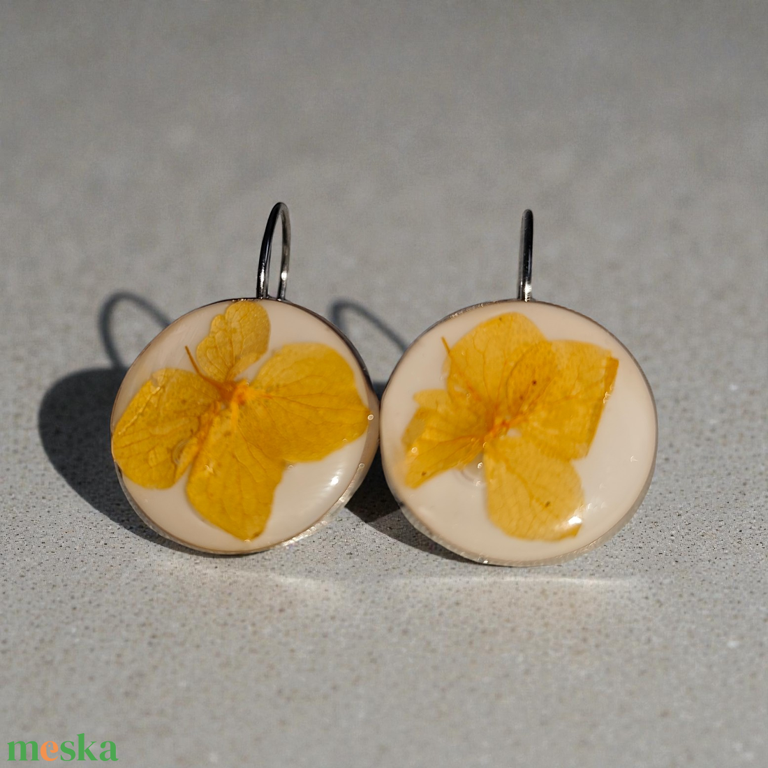 Szárított virágos fülbevaló  - ékszer - fülbevaló - lógó fülbevaló - Meska.hu