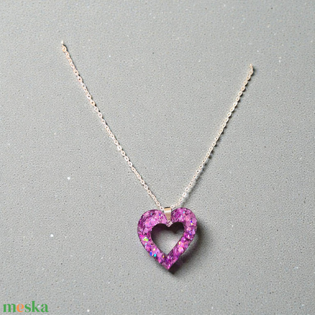 Lila szivecskés nyakl�nc  - ékszer - nyaklánc - medálos nyaklánc - Meska.hu