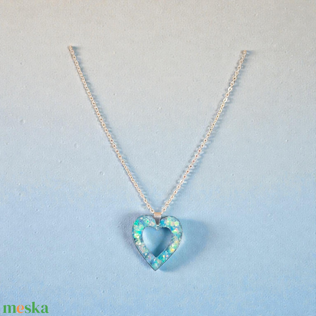 Kék szivecskés nyakl�nc és fülbevaló szett  - ékszer - nyaklánc - medálos nyaklánc - Meska.hu