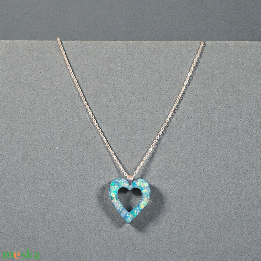 Kék szivecskés nyakl�nc és fülbevaló szett  - ékszer - nyaklánc - medálos nyaklánc - Meska.hu