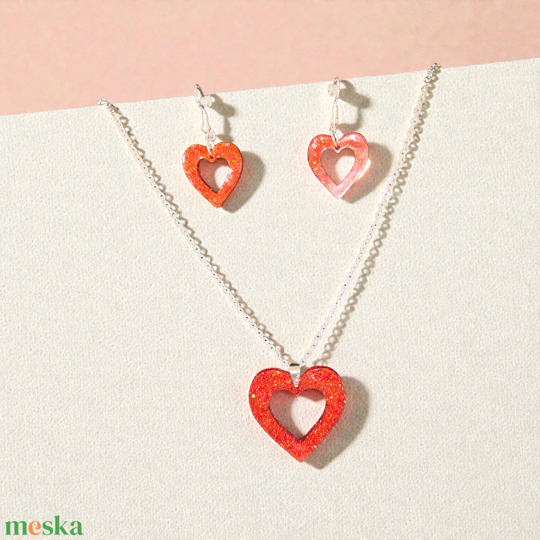 Piros szivecskés nyakl�nc és fülbevaló szett  - ékszer - ékszerszett - Meska.hu