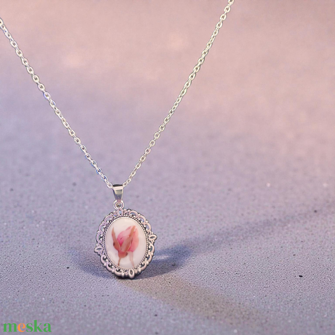 Virágos vintage nyakl�nc  - ékszer - nyaklánc - medálos nyaklánc - Meska.hu