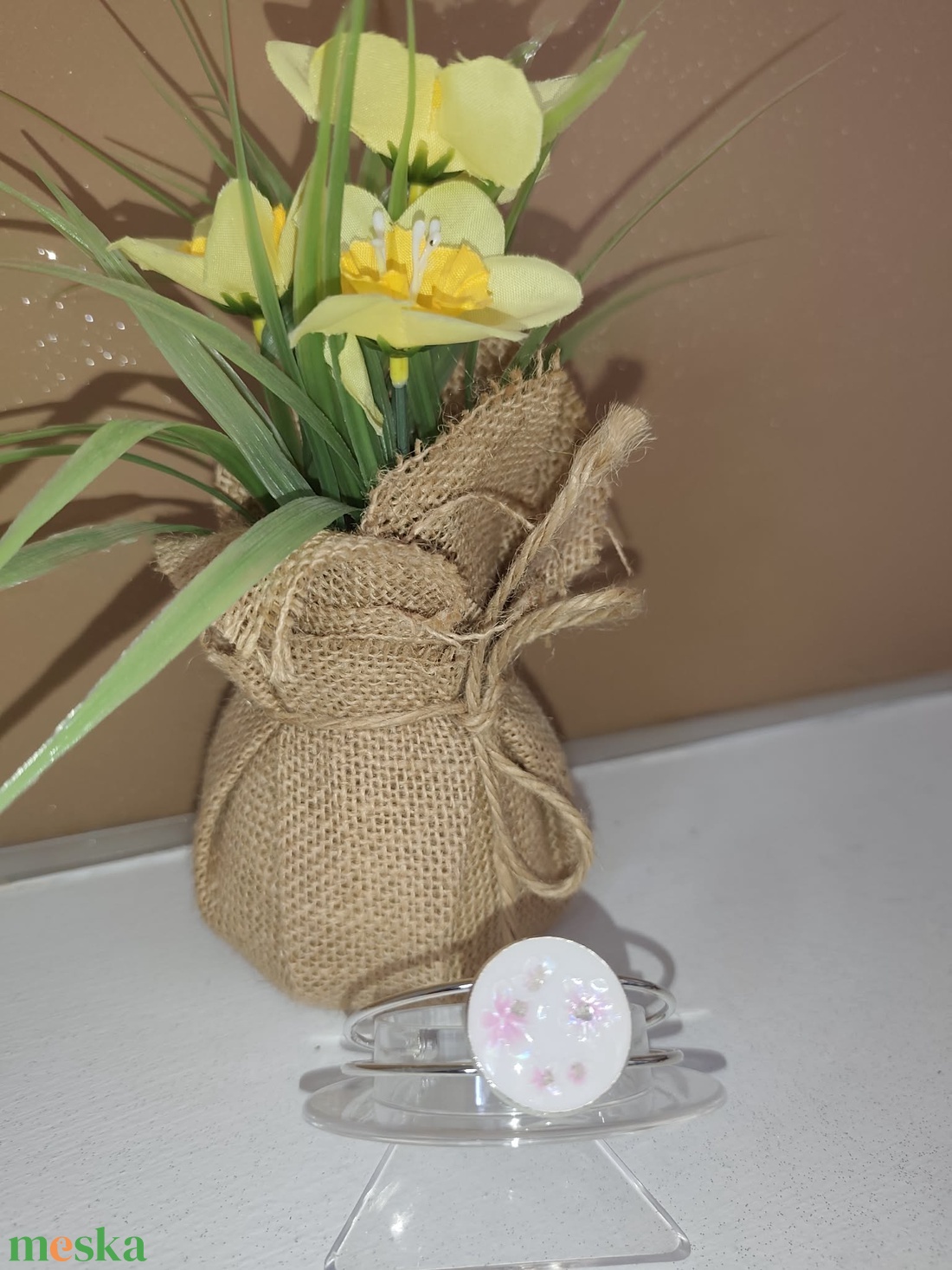 Rózsaszín virágos karperec - ékszer - karkötő - karperec - Meska.hu