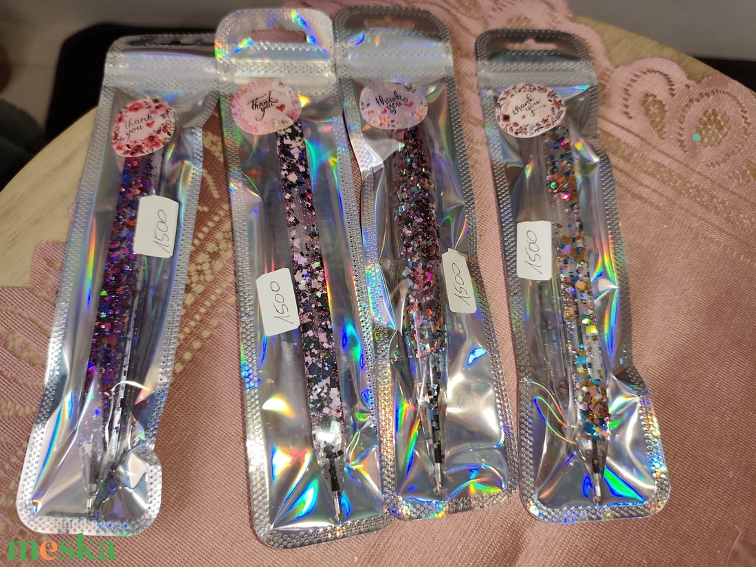 EPOXYBÓL KÉSZÜLT SZÉPSÉGES TOLLAK  - FEKETE SZÍN - otthon & életmód - papír, írószer - ceruza & toll - Meska.hu