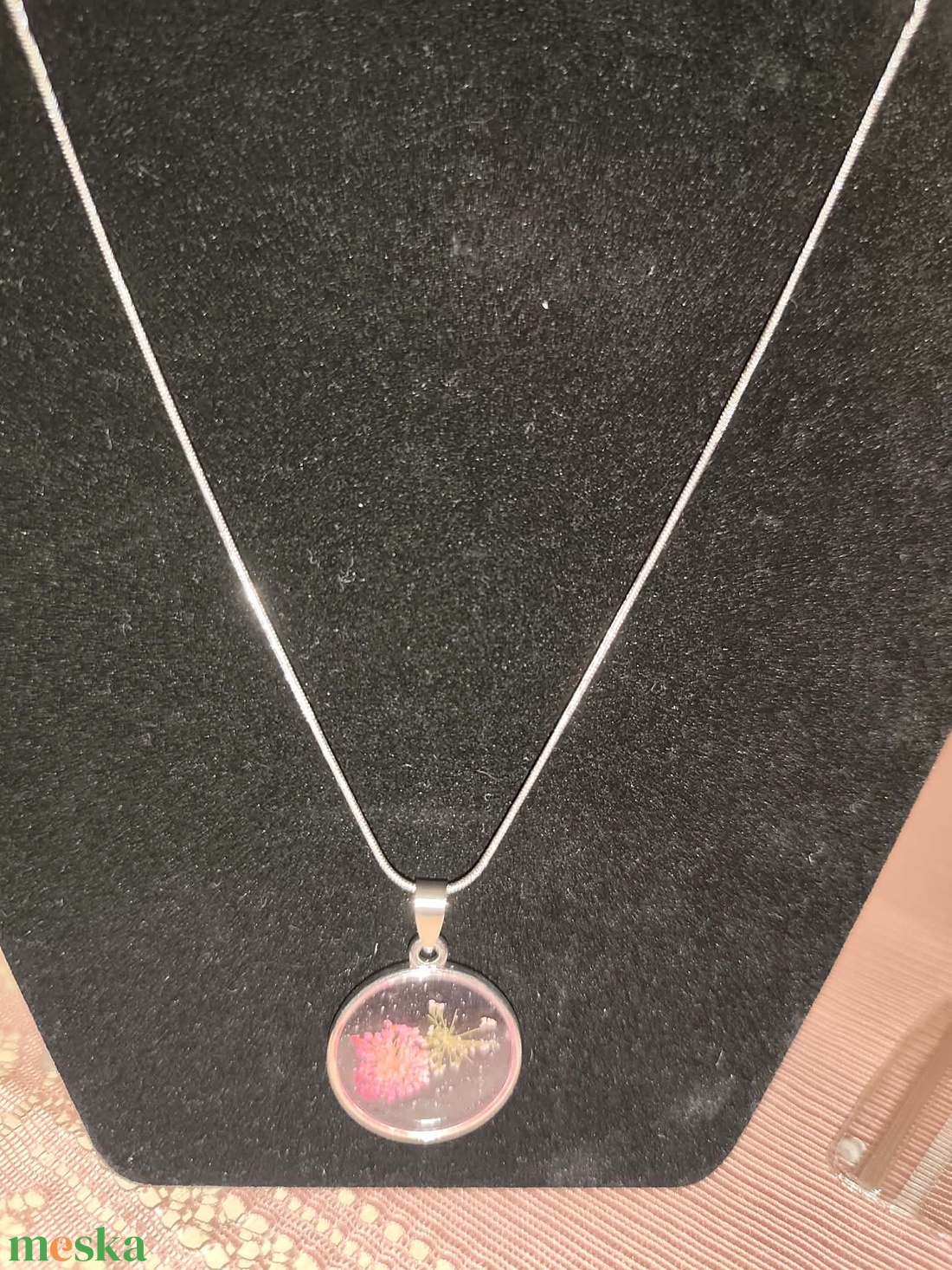 Valódi virágból készült nyaklánc - ékszer - nyaklánc - medálos nyaklánc - Meska.hu