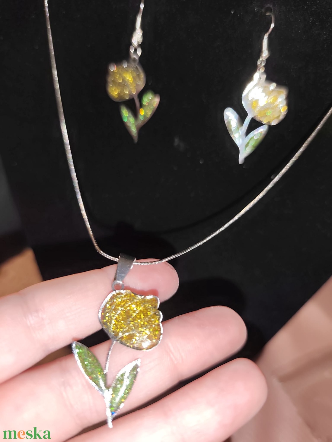 Tulipános ékszerszettek két színben - ékszer - ékszerszett - Meska.hu