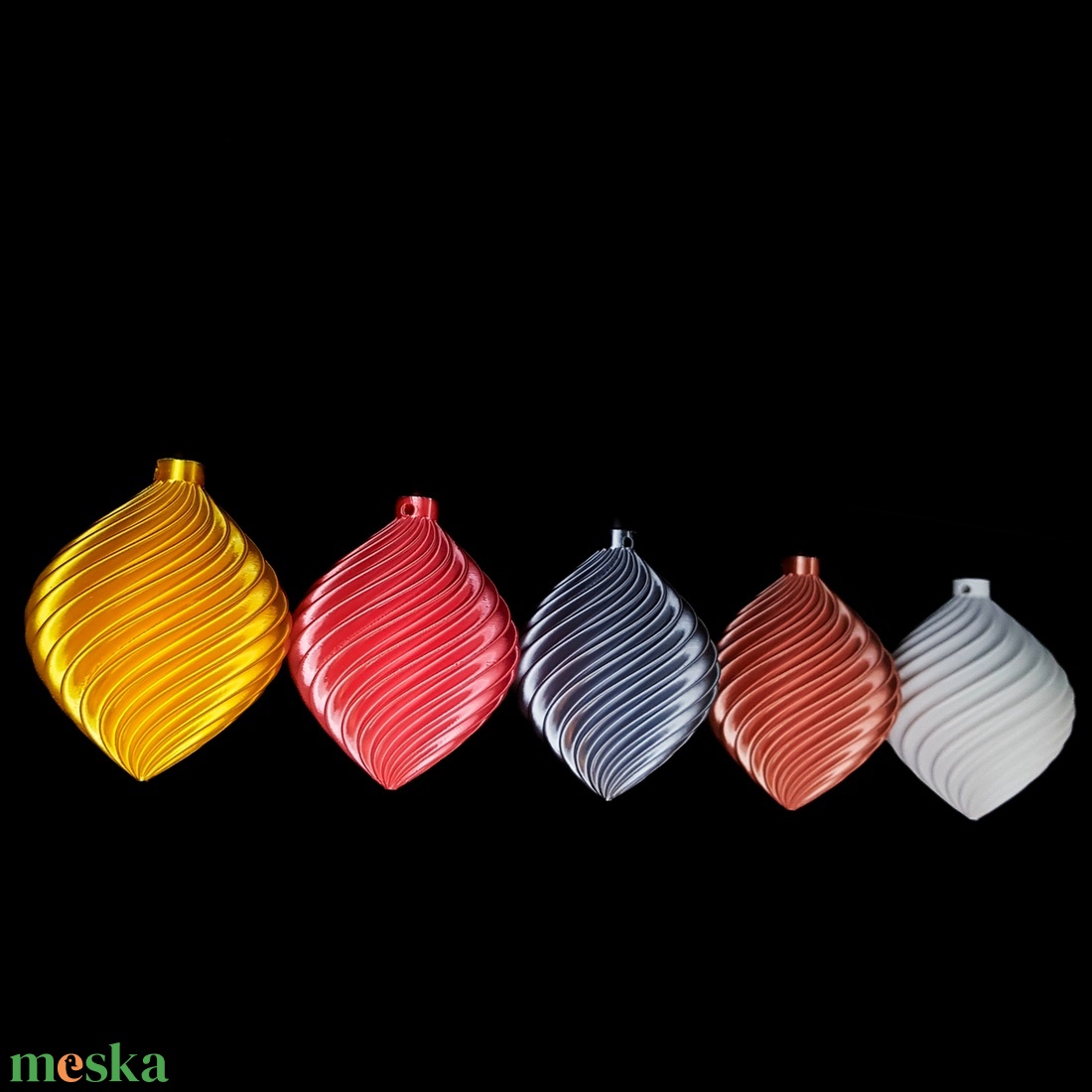 Spirál gyöngy karácsonyfadísz - karácsony - karácsonyi lakásdekoráció - karácsonyfadíszek - Meska.hu