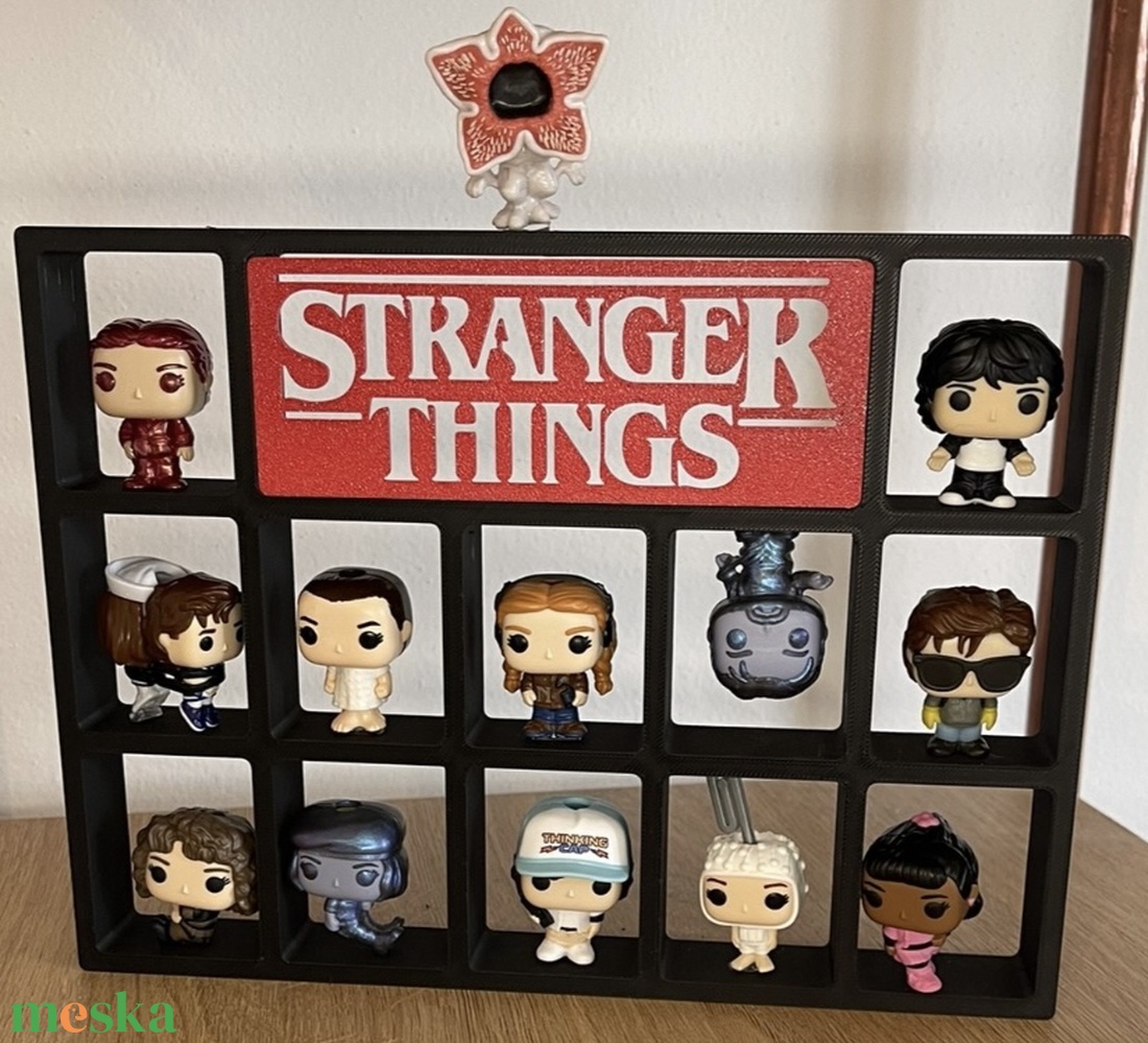Stranger things kinderjoy állvány - otthon & életmód - dekoráció - asztal és polc dekoráció - díszdoboz - Meska.hu