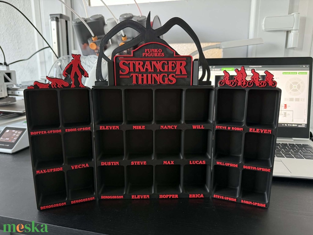 Stranger Things Funko Pop tartó polc - otthon & életmód - dekoráció - kép & falikép - 3d képek - Meska.hu
