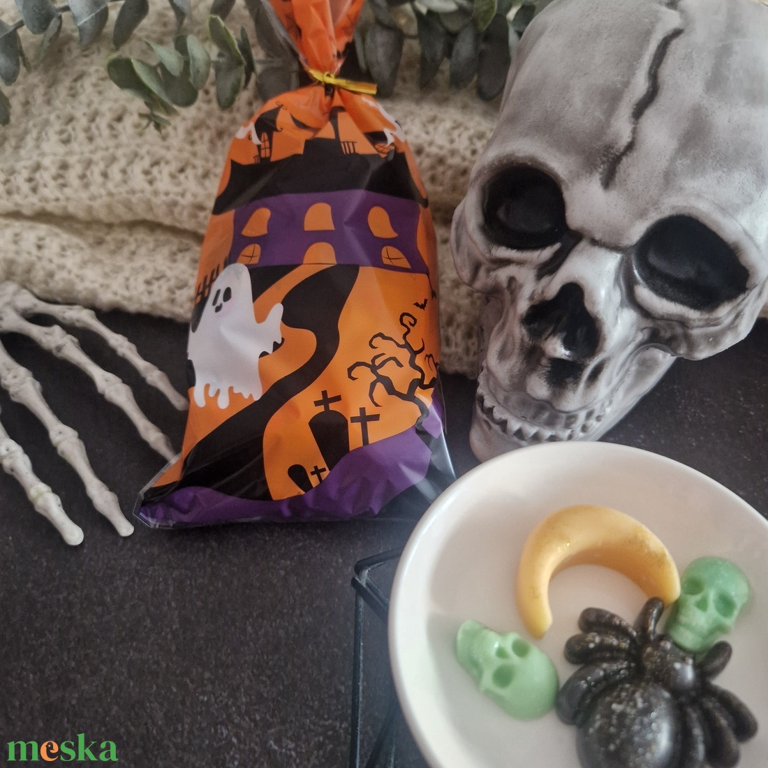 Haloweeni meglepetés zsák - otthon & életmód - gyertya, illat, aroma - illatviasz - Meska.hu Haloweeni meglepetés zsák - otthon & életmód - gyertya, illat, aroma - illatviasz - Meska.hu