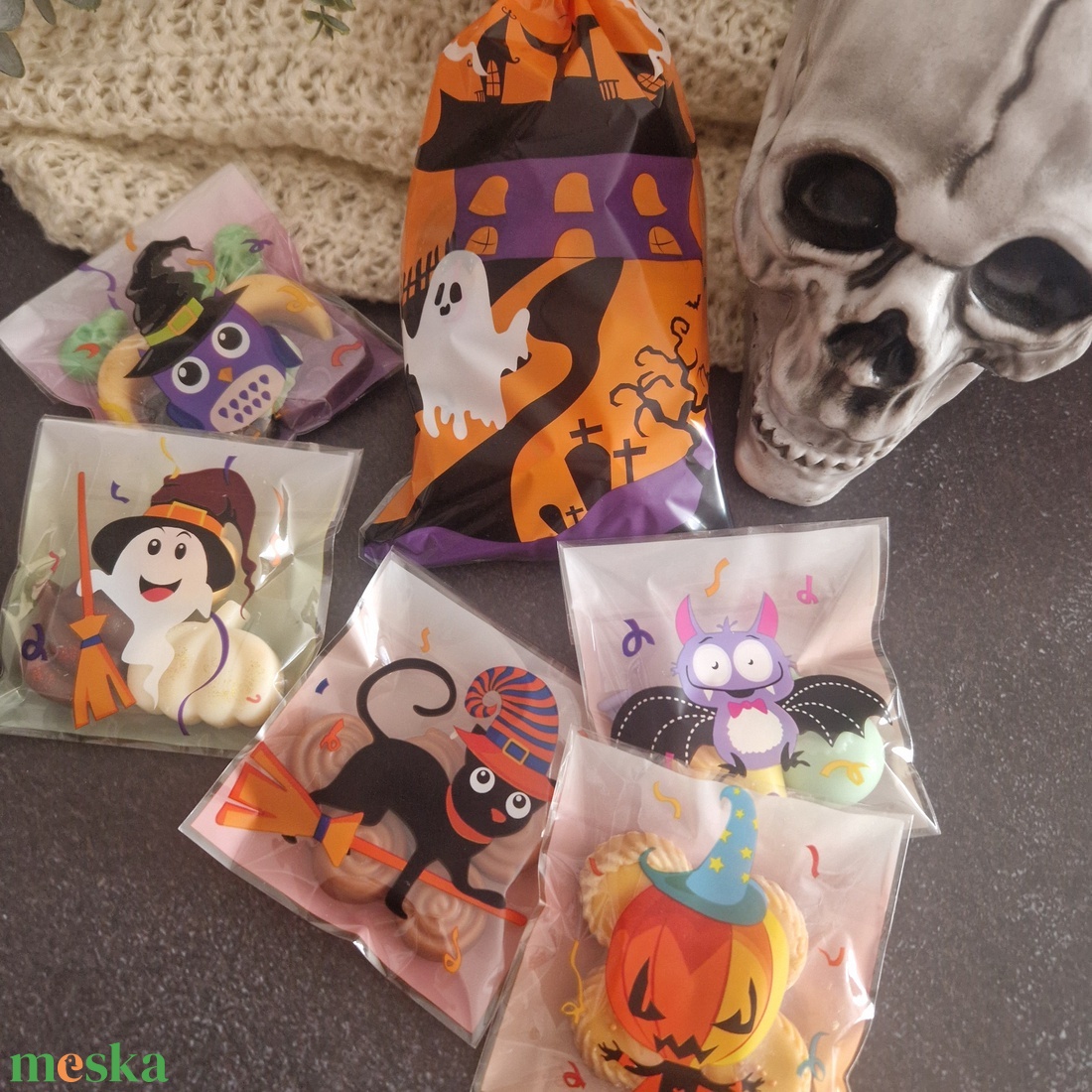 Haloweeni meglepetés zsák - otthon & életmód - gyertya, illat, aroma - illatviasz - Meska.hu Haloweeni meglepetés zsák - otthon & életmód - gyertya, illat, aroma - illatviasz - Meska.hu