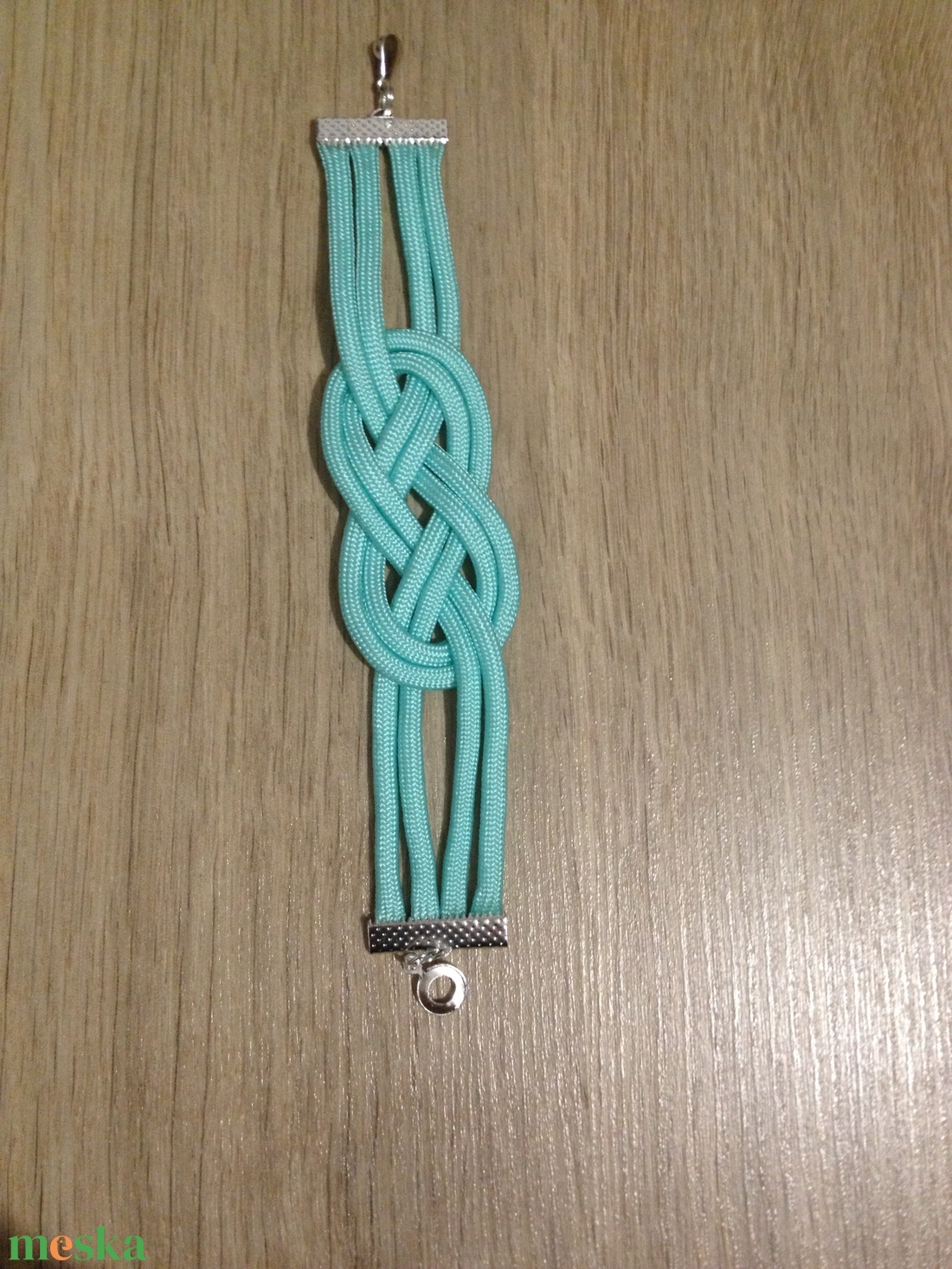 Fonott paracord mentazöld karkötő - ékszer - nyaklánc - medálos nyaklánc - Meska.hu Fonott paracord mentazöld karkötő - ékszer - nyaklánc - medálos nyaklánc - Meska.hu