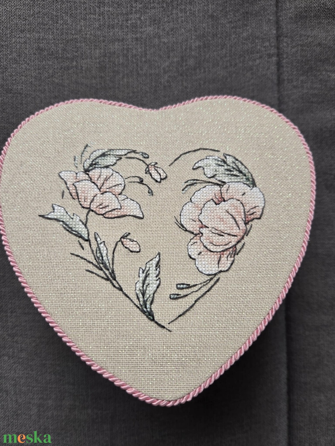 Virágos szív doboz - otthon & életmód - dekoráció - asztal és polc dekoráció - díszdoboz - Meska.hu