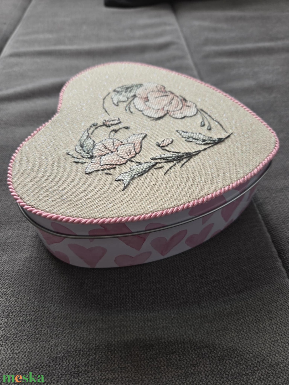 Virágos szív doboz - otthon & életmód - dekoráció - asztal és polc dekoráció - díszdoboz - Meska.hu