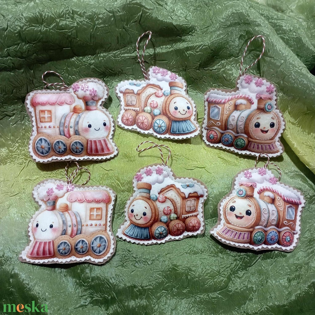 figurás karácsonyfadíszek 1 - karácsony - karácsonyi lakásdekoráció - karácsonyfadíszek - Meska.hu