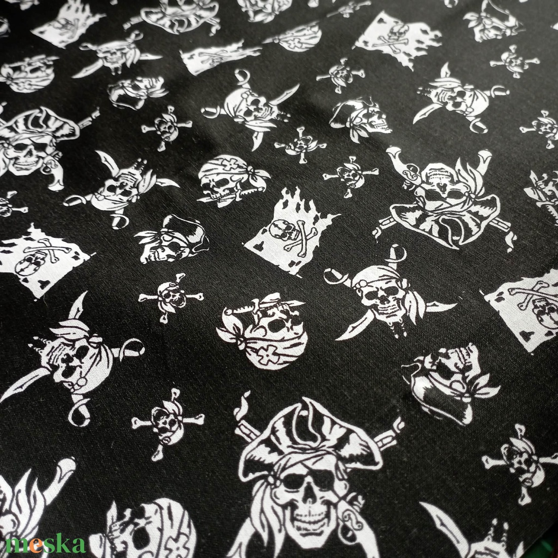 Kalózos textilszalvéta - otthon & életmód - konyhafelszerelés, tálalás - konyhai textil - szalvéta - Meska.hu