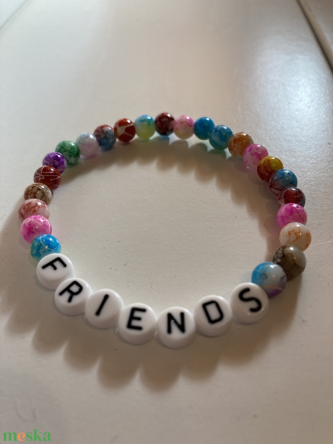 Színes gyöngyös karkötő Friends betűkkel - ékszer - karkötő - gyöngyös karkötő - Meska.hu Színes gyöngyös karkötő Friends betűkkel - ékszer - karkötő - gyöngyös karkötő - Meska.hu