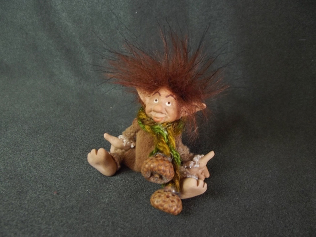 REZSŐ kobold kitűző -  - Meska.hu