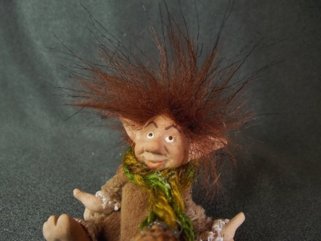 REZSŐ kobold kitűző -  - Meska.hu