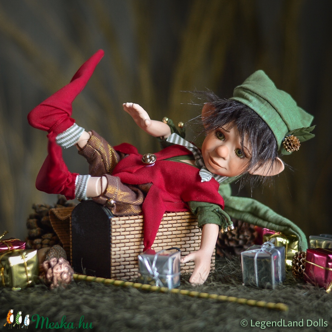 Móric karácsonyi mókamanó, nosztalgia porcelánbaba, porcelán baba -  - Meska.hu