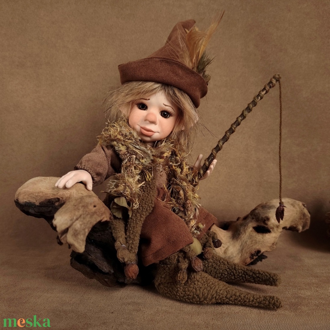 Horgász manó: DENTON - porcelán, mozgatható  - otthon & életmód - dekoráció - manók - Meska.hu