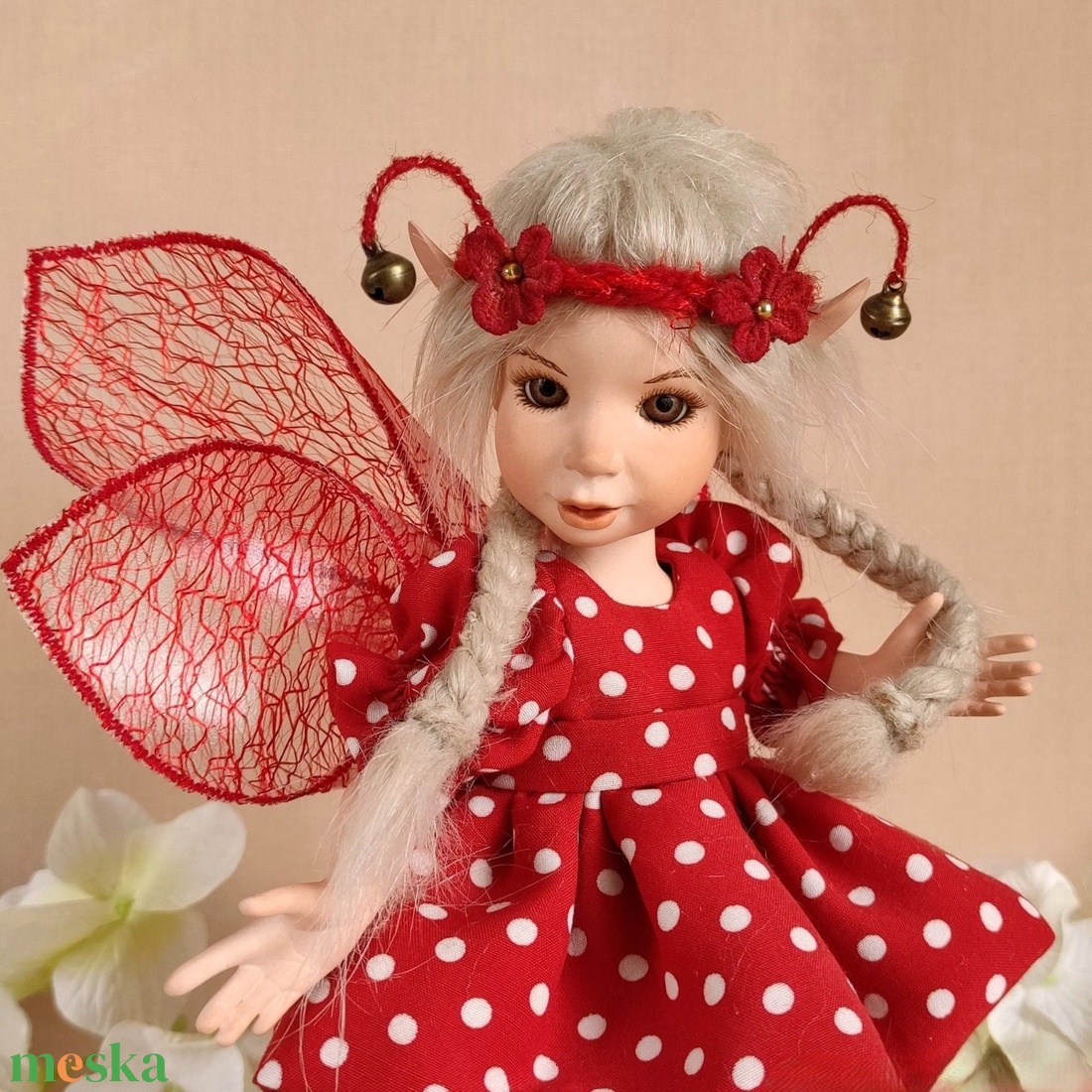 Piros pöttyös, copfos porcelán tündérke - KATINKA - otthon & életmód - dekoráció - manók - Meska.hu