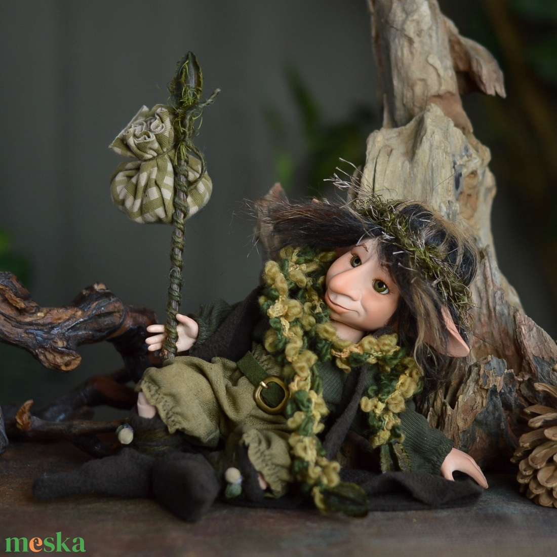 Vándor kobold: NEPOMUK - porcelán, mozgatható  - otthon & életmód - dekoráció - manók - Meska.hu