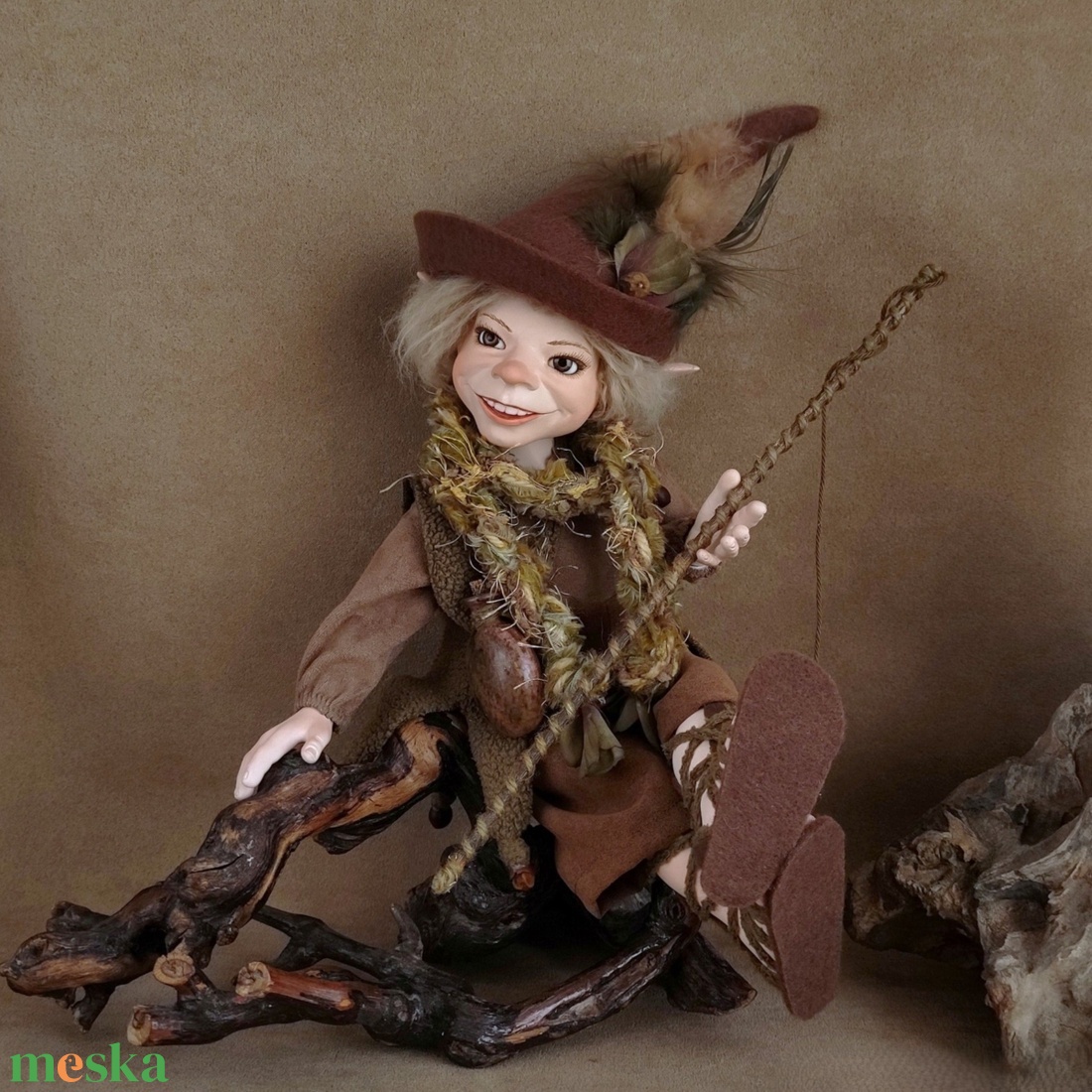 Horgász kobold: SAMSON - porcelán, mozgatható  - otthon & életmód - dekoráció - manók - Meska.hu