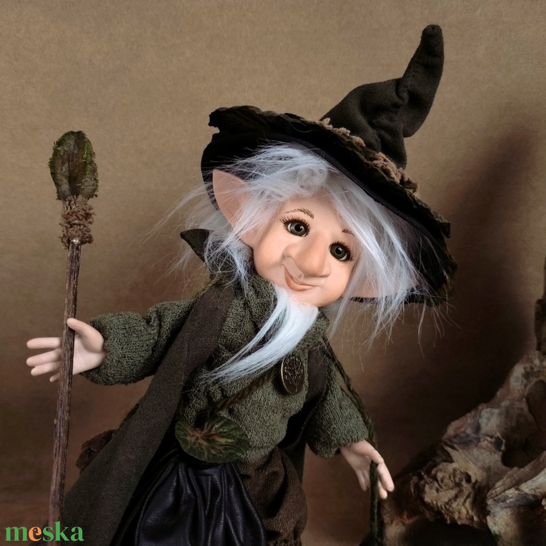 Erdei vándor manó: GABÓ - porcelán, mozgatható  - otthon & életmód - dekoráció - manók - Meska.hu